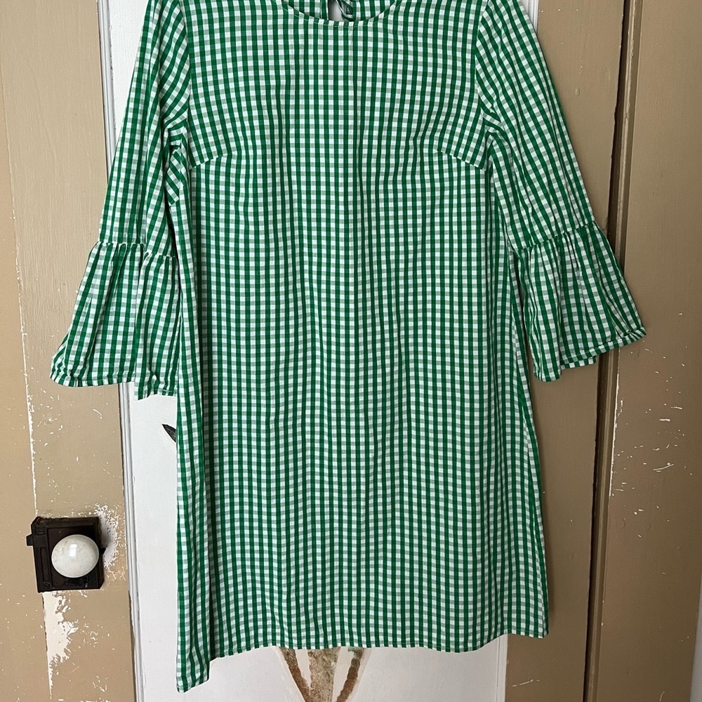 Crown & Ivy dress size medium